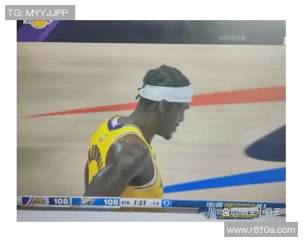 雷迪克场边怒喷裁判情绪失控被判技术犯规恐将面临罚款 雷迪克场边怒喷裁判情绪失控被判技术犯规恐将面临罚款