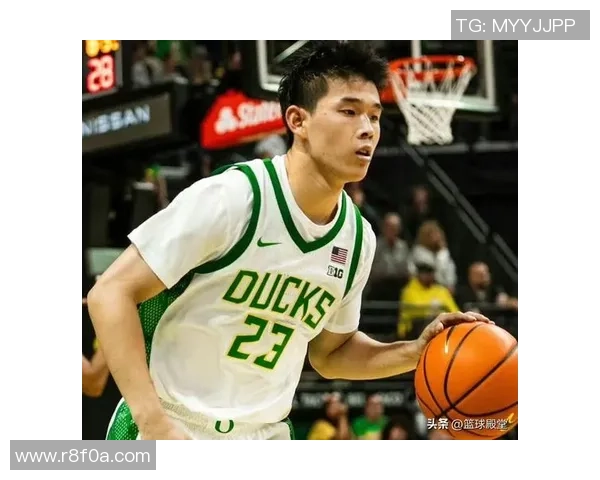 林葳巧妙转身摆脱防守潇洒上篮得分展现极致球技